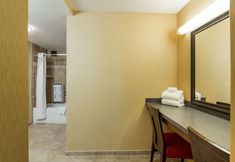 Lainnya 5 Clarion Hotel Convention Center Minot (ex Holiday Inn Minot Riverside)
