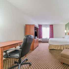 Super 8 by Wyndham Fort Worth Downtown South 1, Hotel Texas Wesleyan University baseball field