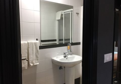 Lainnya Kubik Hotel (ex H2 Caceres Hotel)