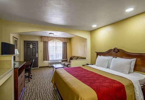 Lain-lain Econo Lodge Inn and Suites (ex Americas Best Value Inn and Suites Jackson Coliseum)