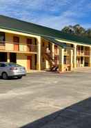 null Days Inn & Suites by Wyndham Brewton (ex. Oak Leaf Inn and Quality)