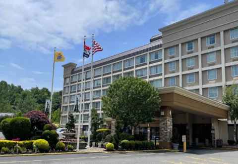 Lain-lain Mitchell Executive Hotels