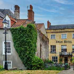 Khách sạn Swan 1, Khách sạn Tây Bradley