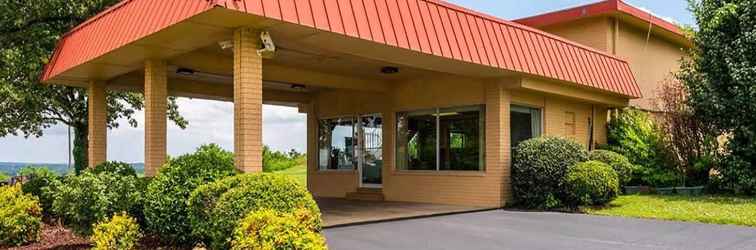 อื่นๆ Days Inn by Wyndham Batesville AR