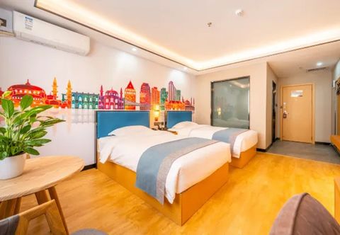 Others Home Inn Huayi Select Hotel (Fuping Pinyang Avenue Store)