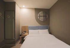 Others 3 Home Inn Neo (Shenzhen Qianhai Nanshan Subway Station)
