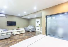 Others 5 Pebble Motel (Xiaoyi Xinyidong Street)