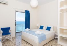 Others 4 Spacious Apartment on the Beachfront
