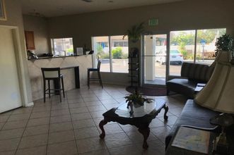 其他 4 Rodeway Inn