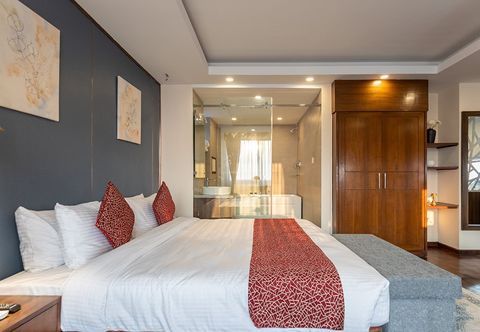 Others Apex Business Hotel