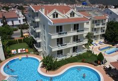 기타 2 Verona Apartments