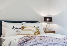 อื่นๆ 2 Saint Domain Serviced Apartments (Ex Coventry Haus)
