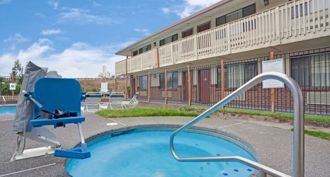 기타 2 Howard Johnson Inn Kent