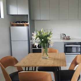 皇后旅馆 1, 酒店 奥雷雷角