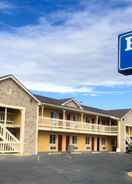 null First Interstate Inn (ex Rodeway Inn)