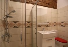 Others 7 Greenstar Hotel