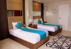Others 3 Hotel Estrella
