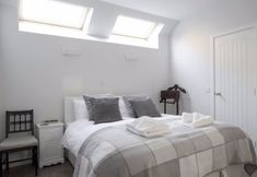 Others 2 1 Bedroom Mews Flat Accommodates 4