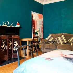 エディンバラの3ベッドルームリトリート 1, エディンバラ バタフライ & インセクト ワールドホテル