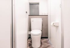Others 5 R Hostel Namba south