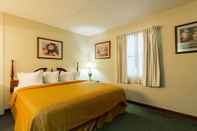 Others Econo Lodge Inn and Suites