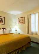 null Econo Lodge Inn and Suites