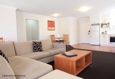 Others 6 Charles Sturt Suites and Apartments (ex. Best Western Plus Charles Sturt Suites)