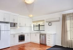 Others 7 Charles Sturt Suites and Apartments (ex. Best Western Plus Charles Sturt Suites)