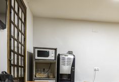 Lainnya 4 Kubik Hotel (ex H2 Caceres Hotel)