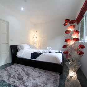 วิลล่า ณัภ ดอว์ 8 ห้องนอน 1, โรงแรม & ที่พัก สนามยิงปืนภูเก็ต