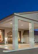 null Ramada Plaza Louisville Hotel and Conference Center