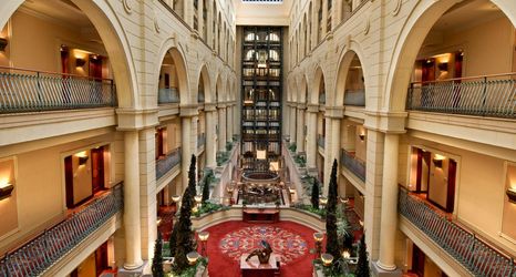 Khác 2 Michelangelo On Nelson Mandela Square