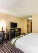 null Quality Inn Huntersville Near Lake Norman