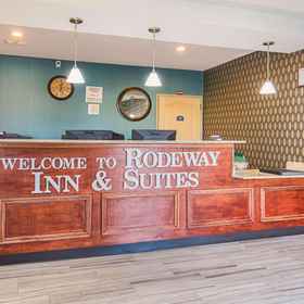 Rodeway Inn And Suites Ithaca 1, Hotel Kebun Anggur Six Mile Creek
