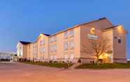 Others 6 Comfort Inn & Suites near Route 66 (ex Holiday Inn Express)