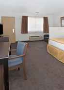 null Days Inn & Suites by Wyndham Santa Rosa