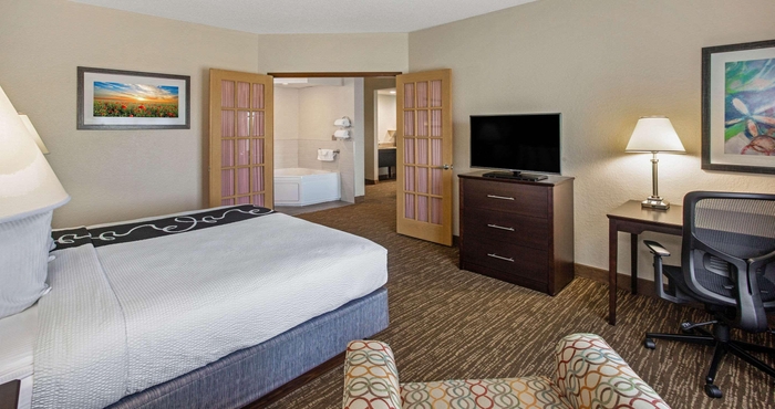 Others Comfort Inn & Suites Sarasota I75 (ex. La Quinta Inn and Suites by Wyndham Sarasota I75)