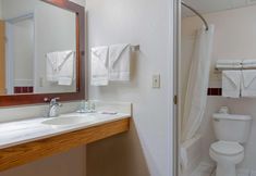 Others 5 Quality Inn and Suites New Prague MN