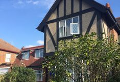 Others 4 Edgware Bed and Breakfast