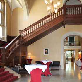 St.-Michaels-Heim Jugendgastehaus & Hotel 1, Khách sạn Ga Olympiastadion