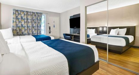 Others 2 Studio6 Mountlake Terrace, WA - Seattle