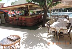 Others 7 Banana Apart