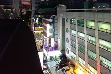 Others LotteTower Rainbow House