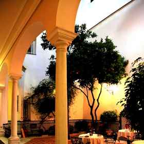 HOTEL CERVANTES(FORMERLY BEST WESTERN Hotel Cervantes)1 , 飯店阿尔卡拉-德尔里奥