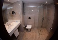 Lain-lain 5 Karaca Hotel