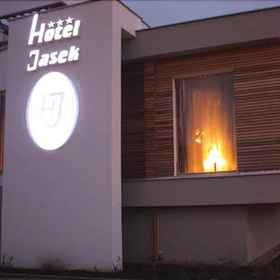 호텔 Jasek 1, 프시에 폴레 호텔