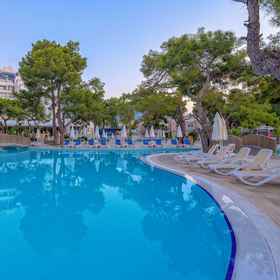 アムラ コンフォート リゾート 1, ケメルホテル