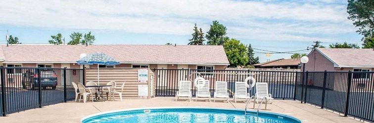 Others Castle Inn and Suites Niagara Falls (ex. Rodeway Inn & Suites)