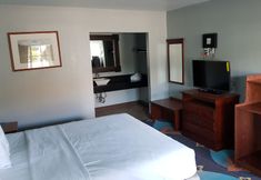 Others 3 Fortuna Redwood Inn