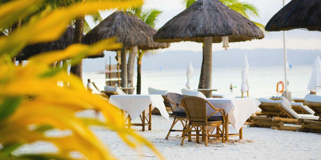 restaurants by the beach